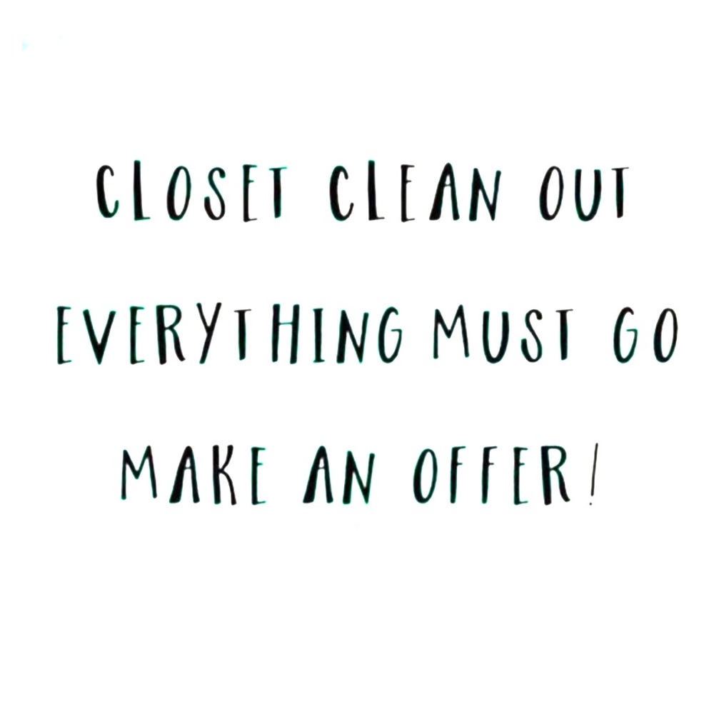 ⚡️Moving! Need to clear out closet!⚡️